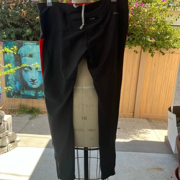 Nike Dri-Fit Running Pants Dark Gray Red XL, zipper hem, back zipper pocket - Picture 2 of 6